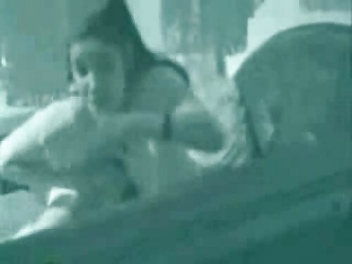 Giovane ragazza russ ...